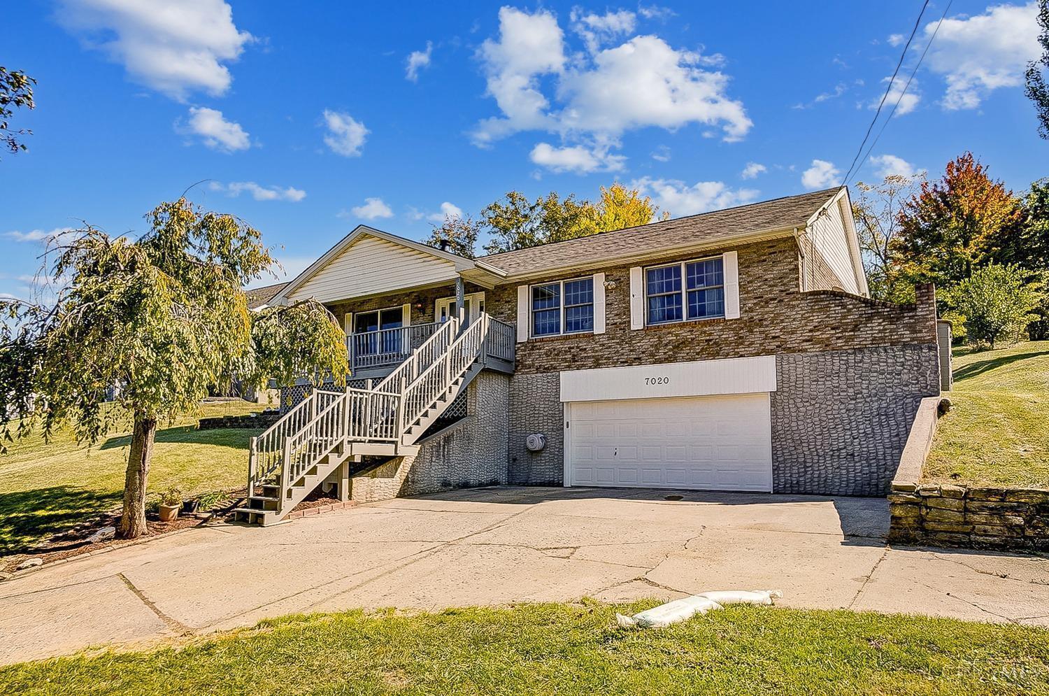 7020 Sheed Road Cincinnati, OH 45247 - Photo 1 of 30