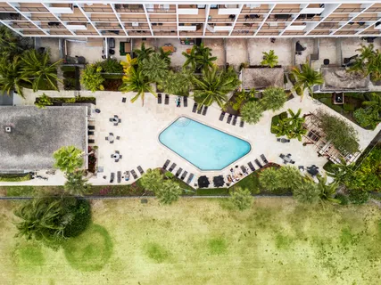 $265,000 | 1830 Embassy Drive, Unit 607, West Palm Beach, FL 33401