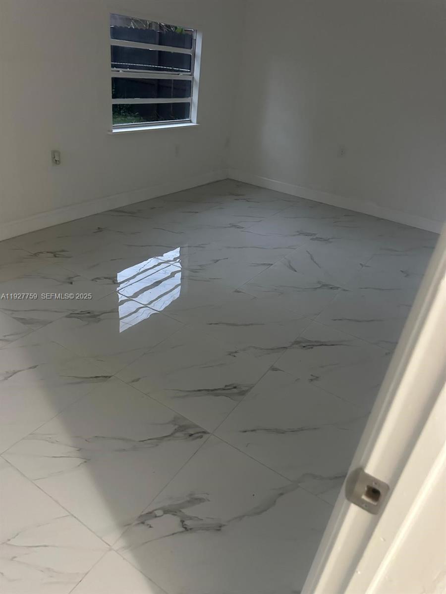 6750 Allen Street Hollywood, FL 33024 - Photo 28 of 79 a view of a small space