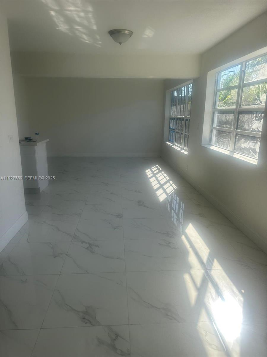 6750 Allen Street Hollywood, FL 33024 - Photo 4 of 79