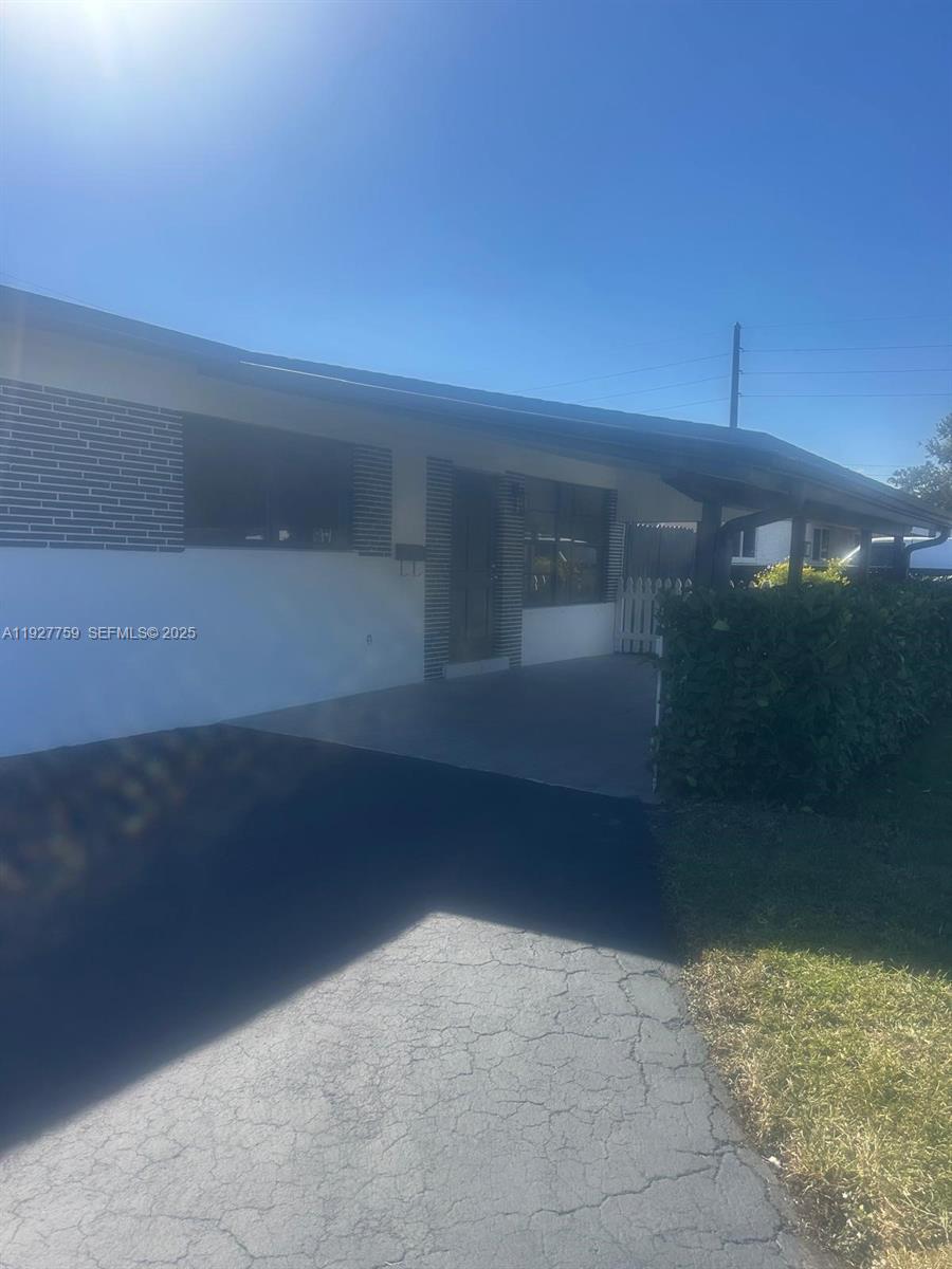 6750 Allen Street Hollywood, FL 33024 - Photo 8 of 79