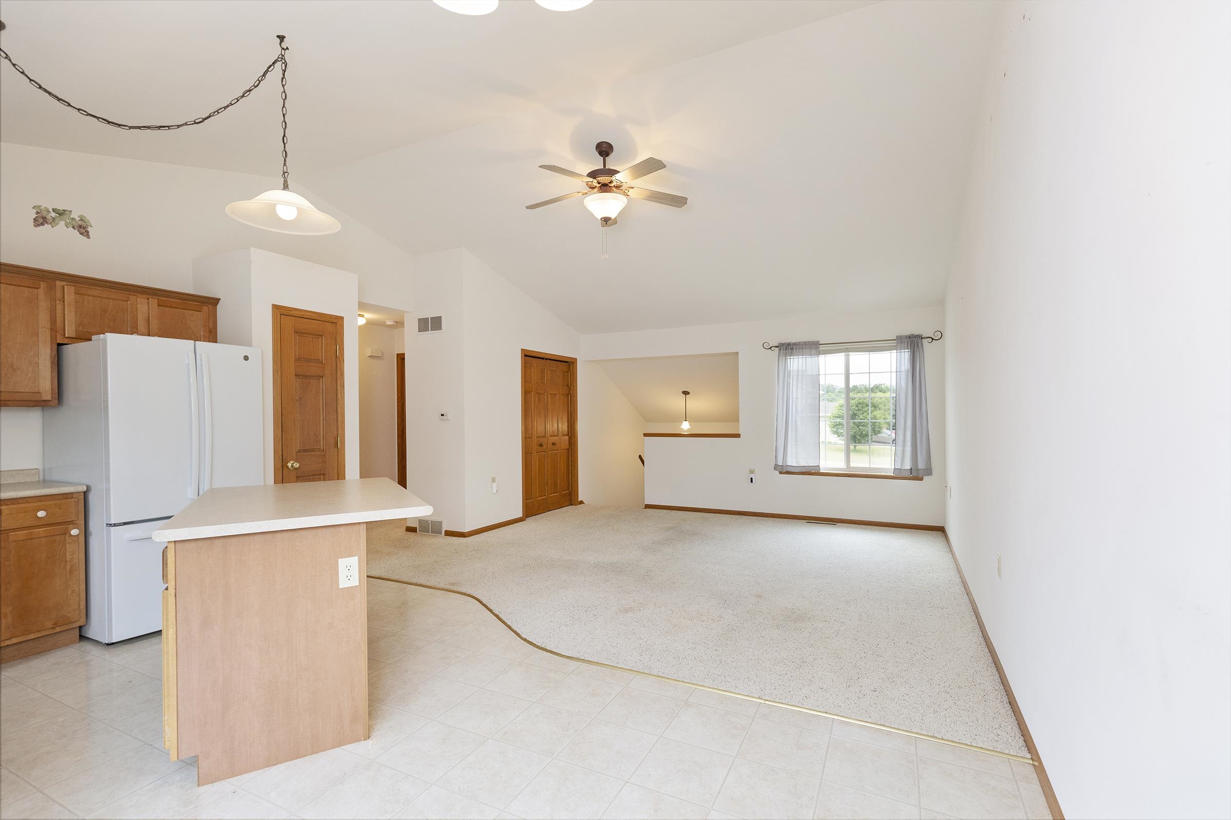 513 Reena Avenue Fort Atkinson, WI 53538 - Photo 9 of 29