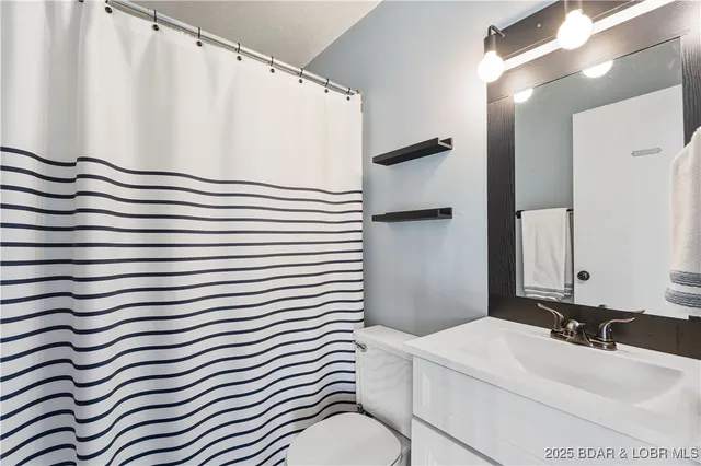 $215,000 | 875 Parkside Place, Unit 402D, Osage Beach, MO 65065