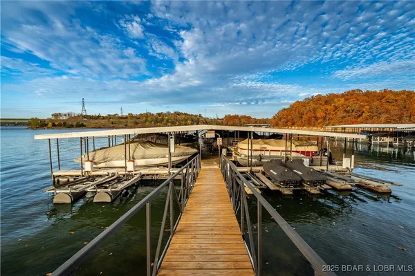 $189,500 | 875 Parkside Place, Unit 402D, Osage Beach, MO 65065