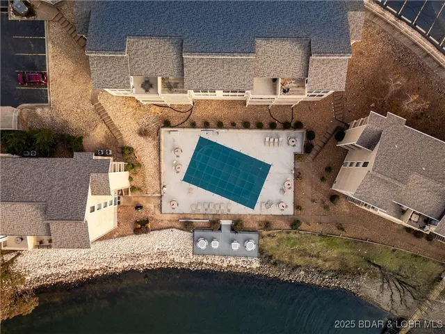 $215,000 | 875 Parkside Place, Unit 402D, Osage Beach, MO 65065