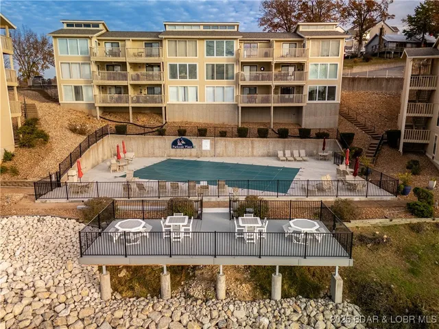 $215,000 | 875 Parkside Place, Unit 402D, Osage Beach, MO 65065