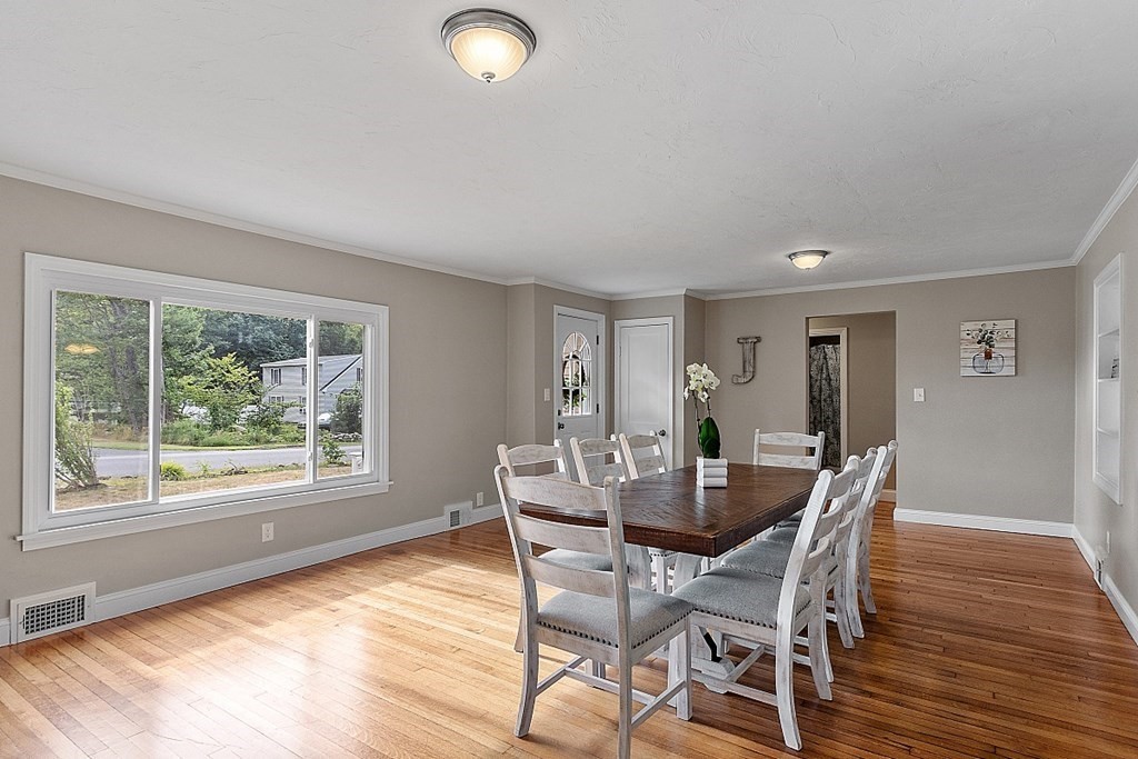 515 West Townsend Road Lunenburg, MA 01462 - Photo 23 of 41