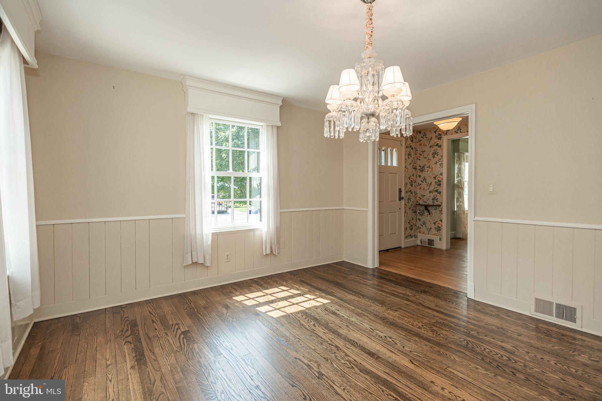 7 Effingham Road Yardley, PA 19067 - Photo 13 of 47