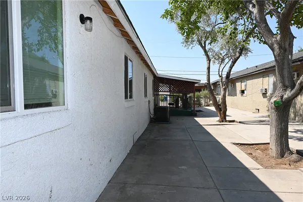 $1,350 | 2830 Cedar Street, Unit 2, Las Vegas, NV 89104