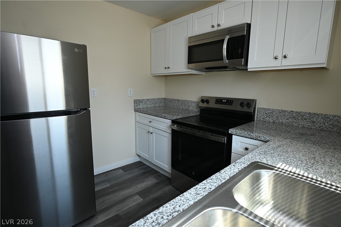 2830 Cedar Street, Unit 2 Las Vegas, NV 89104 - Photo 4 of 23