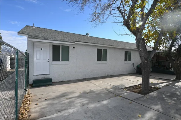 $1,350 | 2830 Cedar Street, Unit 2, Las Vegas, NV 89104