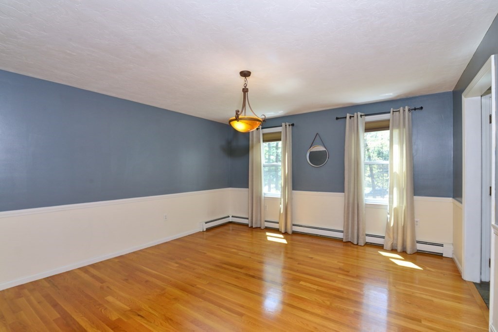13 Robin Road Norfolk, MA 02056 - Photo 20 of 38 Gallery Image 20