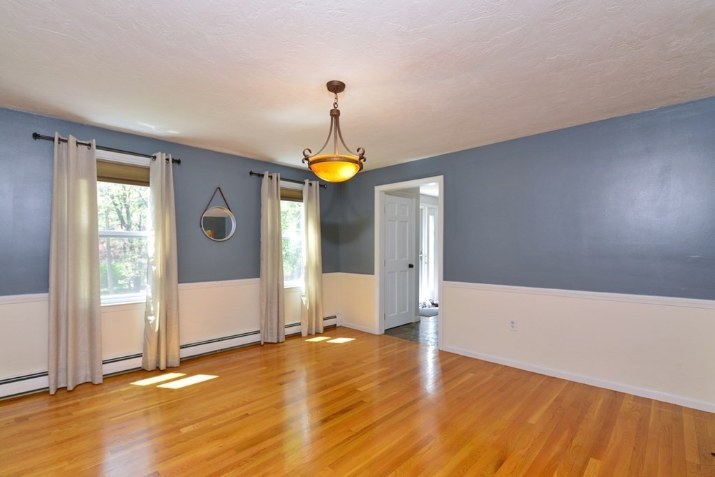 13 Robin Road Norfolk, MA 02056 - Photo 21 of 38 Gallery Image 21