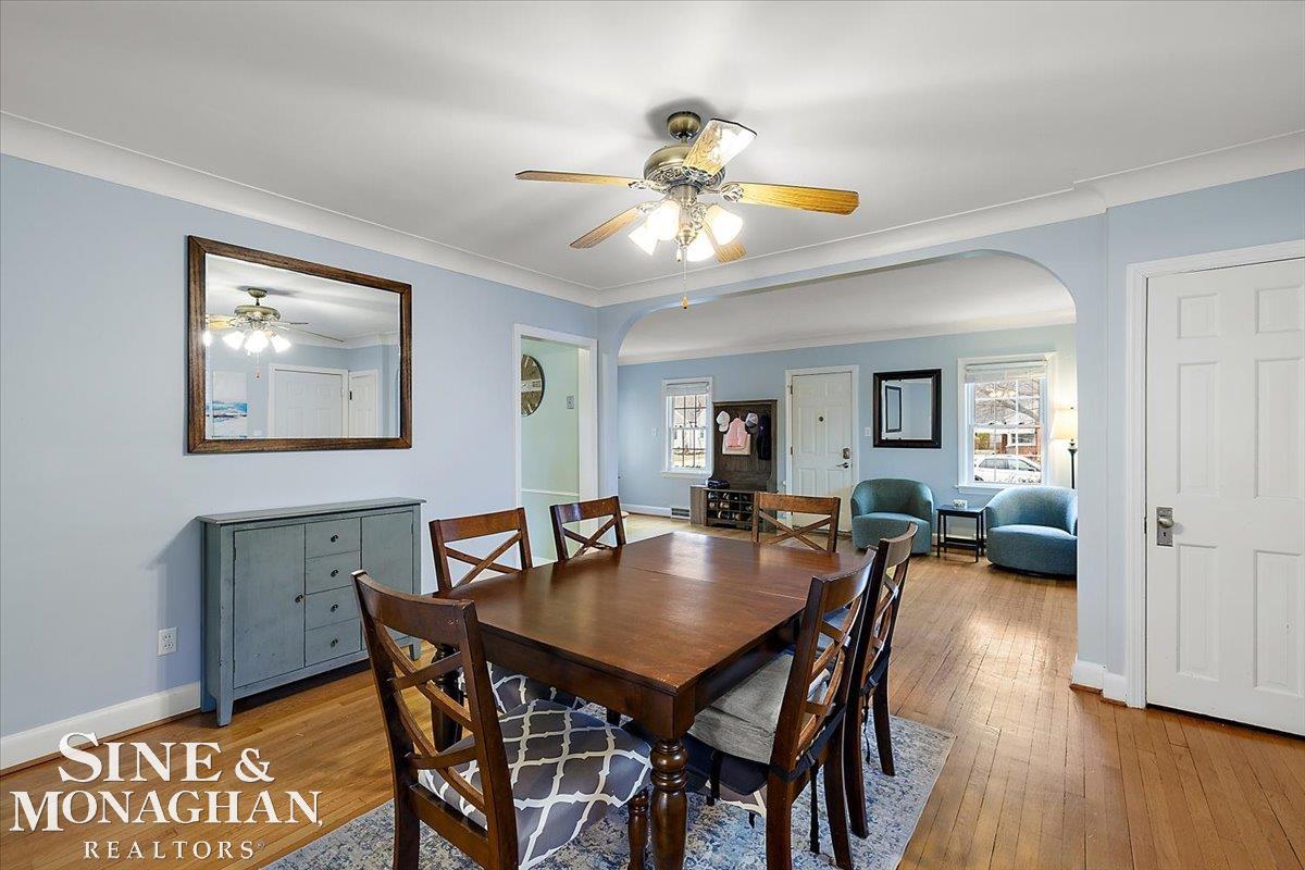 2207 Hawthorne Road Grosse Pointe Woods, MI 48236 - Photo 13 of 42