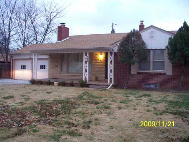 250 North Edgemoor Street Wichita, KS 67208 - Photo 1 of 1