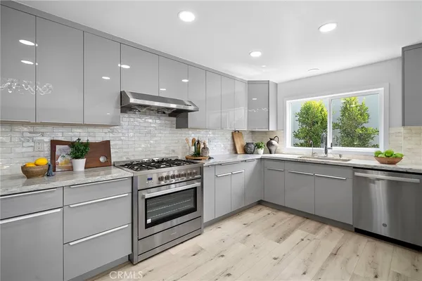 $6,500 | 39 Cape Cod, Irvine, CA 92620