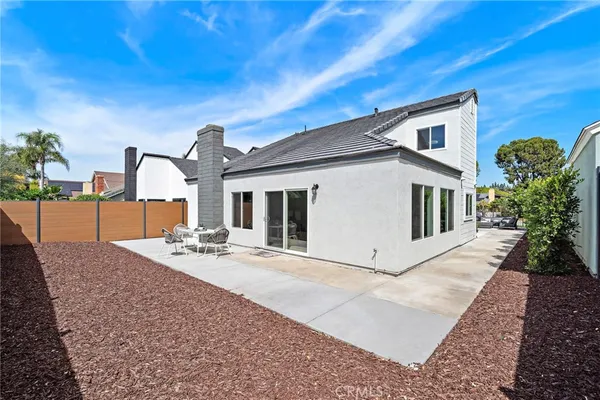 $6,500 | 39 Cape Cod, Irvine, CA 92620