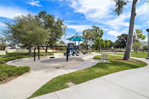 $6,500 | 39 Cape Cod, Irvine, CA 92620