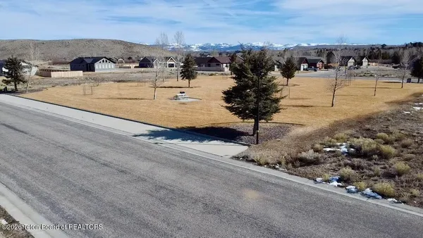 $115,000 | Lot 31 Cantlin Place, Pinedale, WY 82941