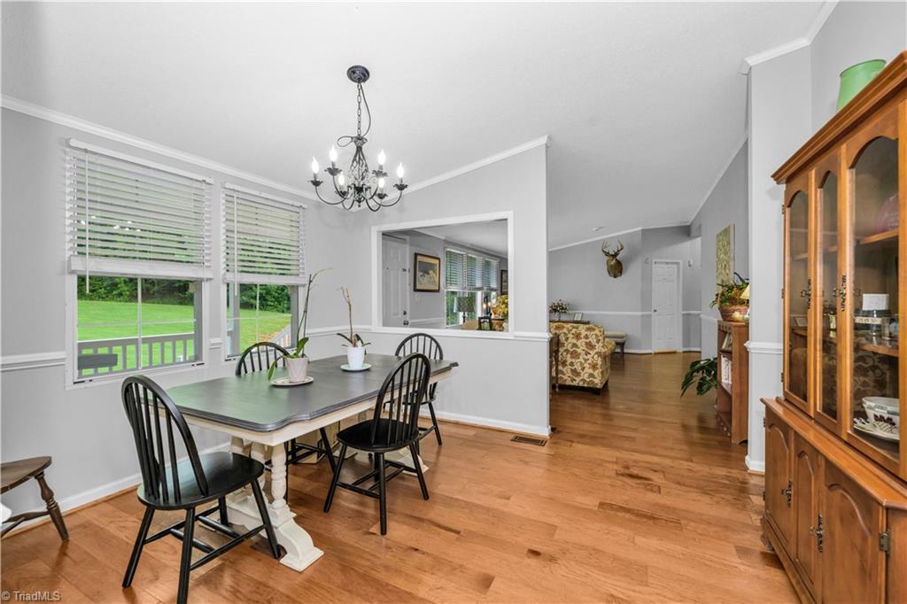 238 A Pilgrim Ridge Road Wilkesboro, NC 28697 - Photo 17 of 37 Dining Room