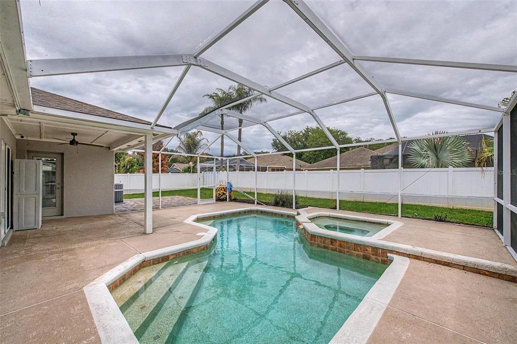 4021 Lithia Ridge Boulevard Valrico, FL 33596 - Photo 35 of 48