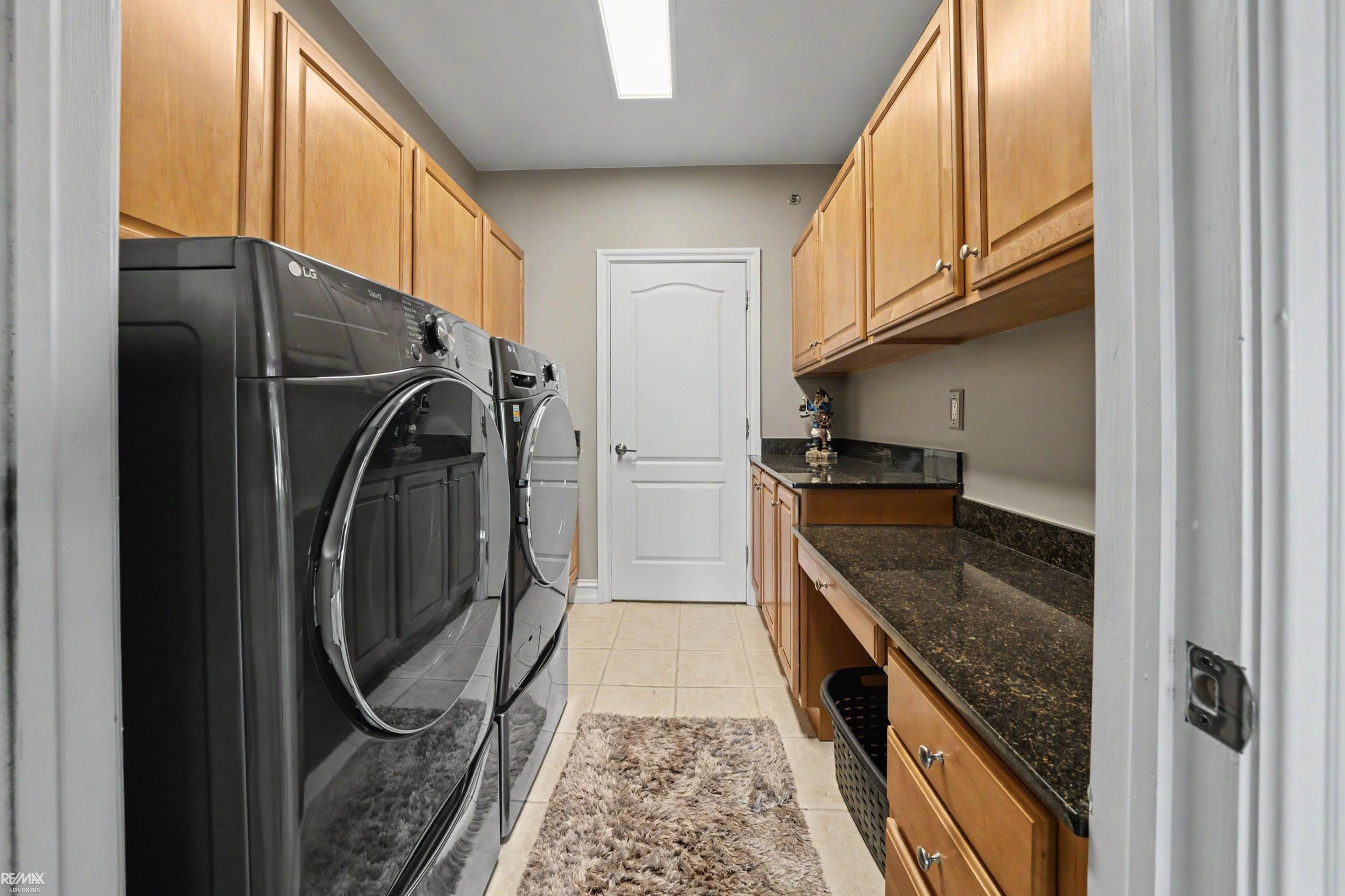 32172 North River Road, Unit 17 Harrison Township, MI 48045 - Photo 43 of 74
