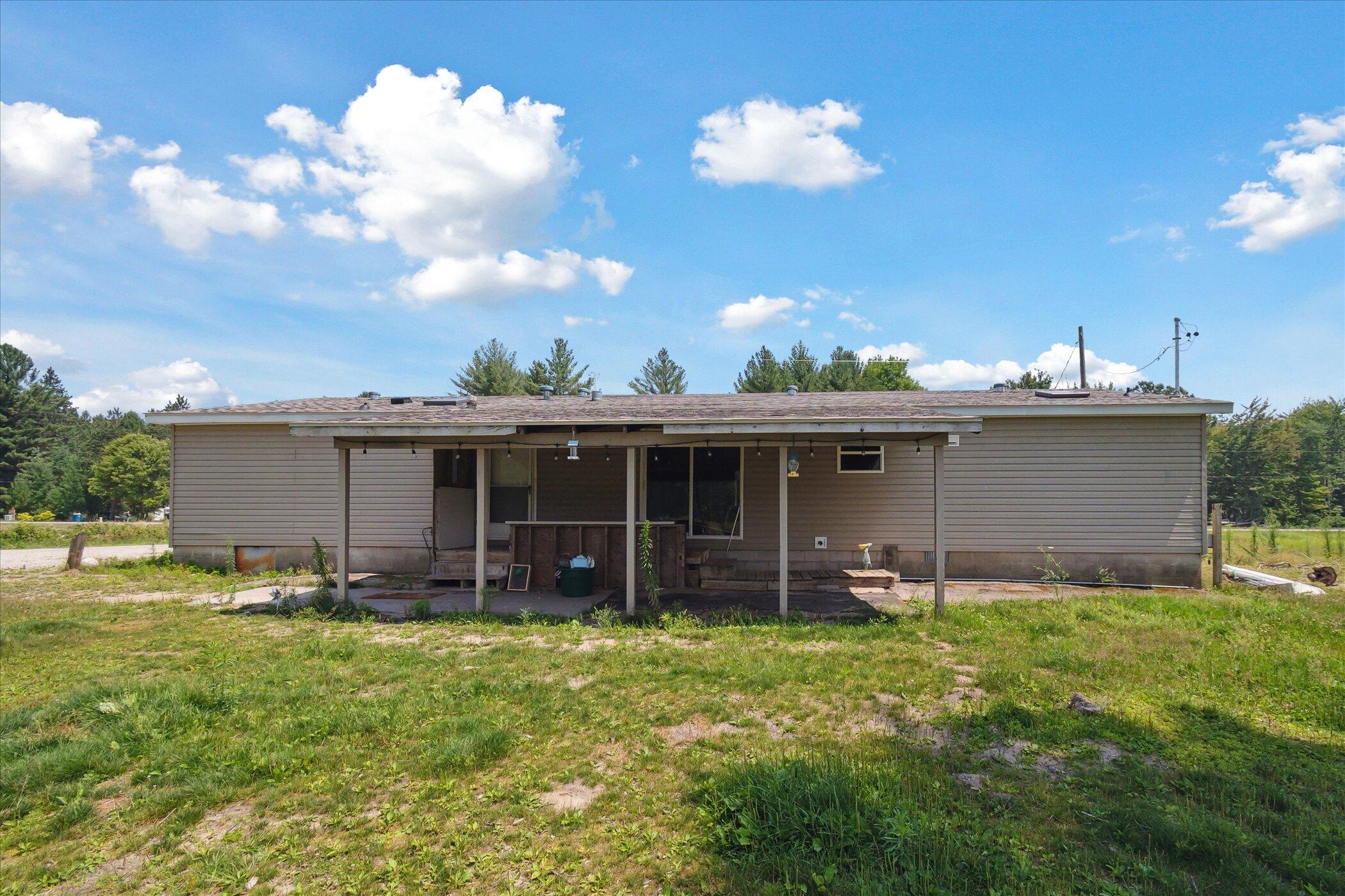 939 North Coleman Road Shepherd, MI 48883 - Photo 27 of 38 27-939-N-Coleman-Rd-Shepherd-MI-48883-Wi
