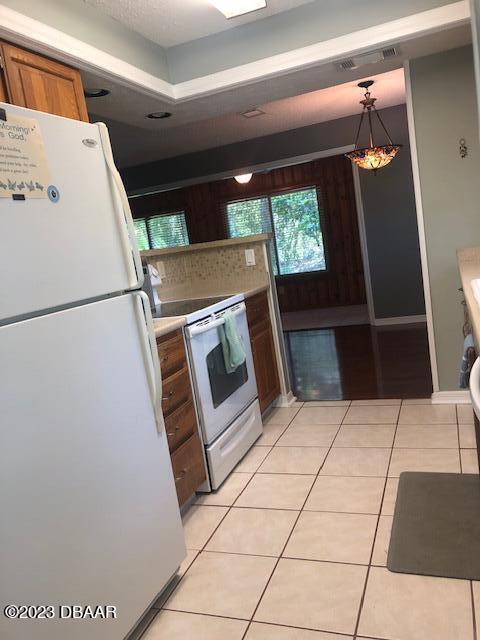 2850 Valley Forge Road DeLand, FL 32720 - Photo 9 of 33 Kitchen2