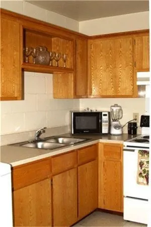 $845 | 1601 South Bridge Avenue, Unit 50, Weslaco, TX 78596