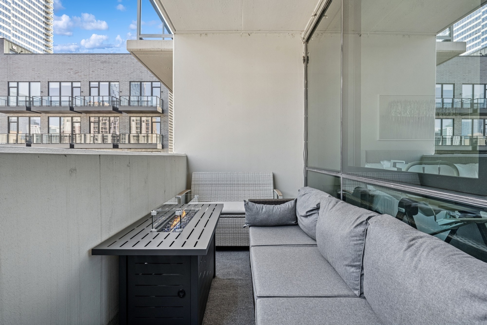 125 South Green Street, Unit 503A Chicago, IL 60607 - Photo 21 of 27