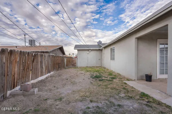$260,000 | 808 Talbot Avenue, Canutillo, TX 79835