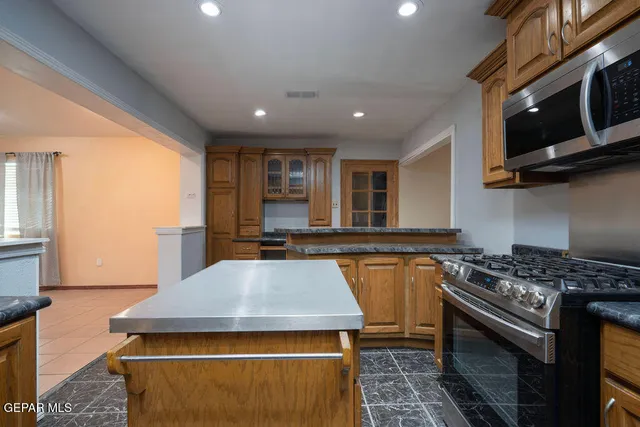 $260,000 | 808 Talbot Avenue, Canutillo, TX 79835