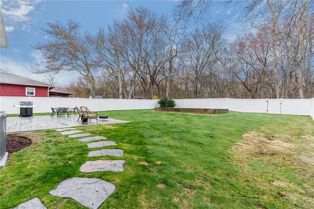 70 Foddering Farm Road Narragansett, RI 02882 - Photo 40 of 45 Walkway to...