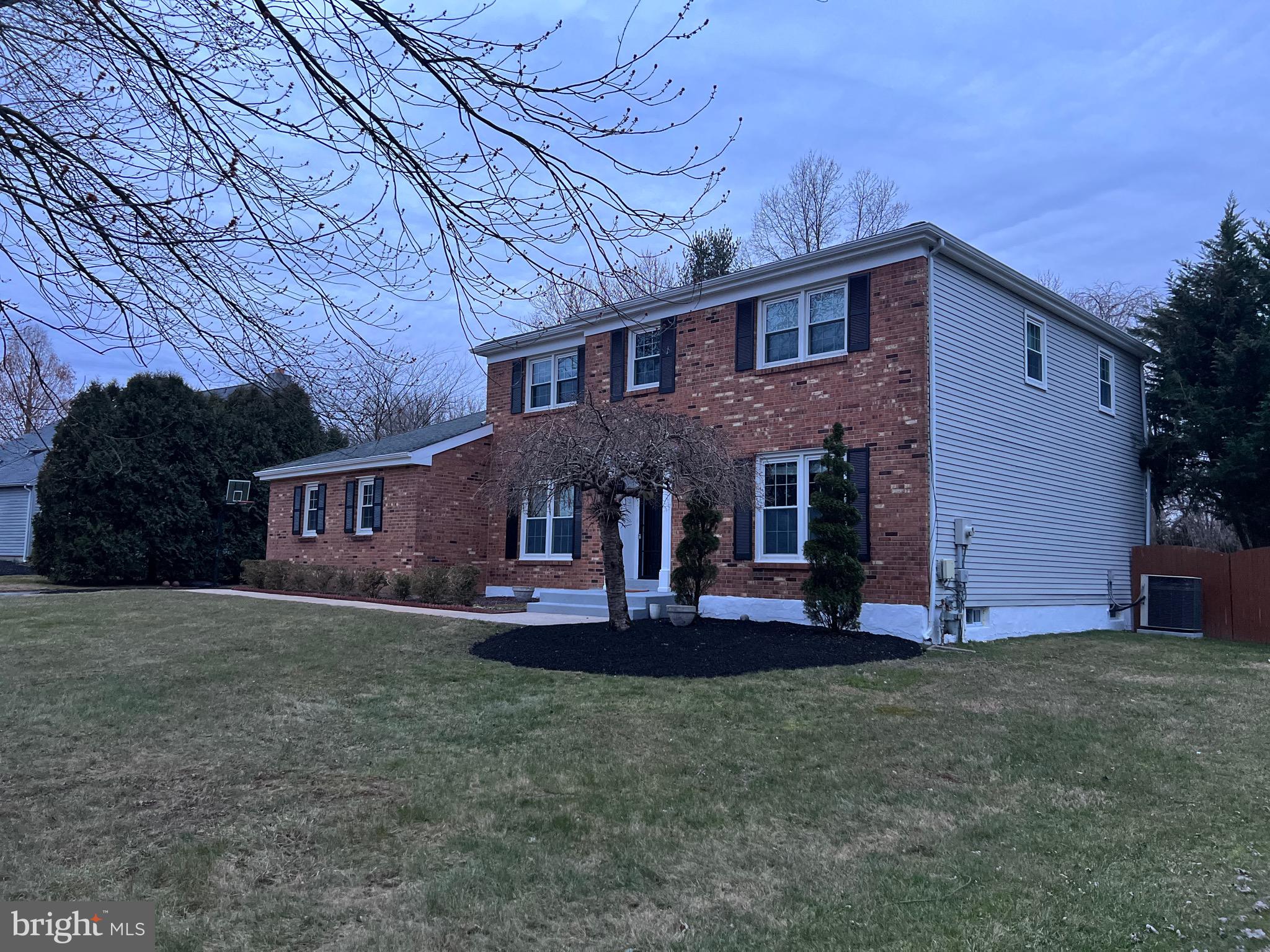 102 Country Flower Road Newark, DE 19711 - Photo 2 of 36 Gallery Image 2