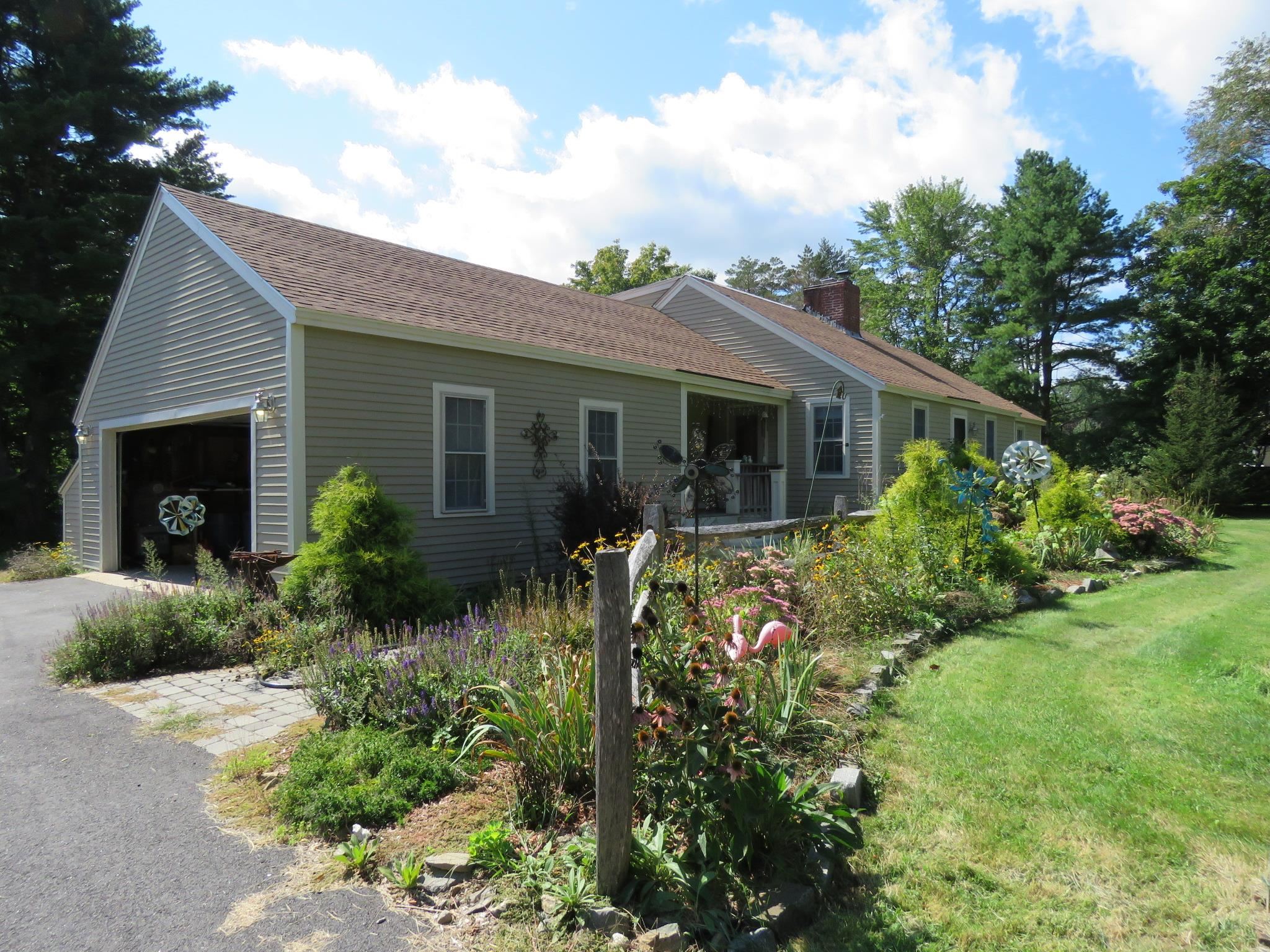426 Middle Road Brentwood, NH 03833 - Photo 2 of 40 Gallery Image 2