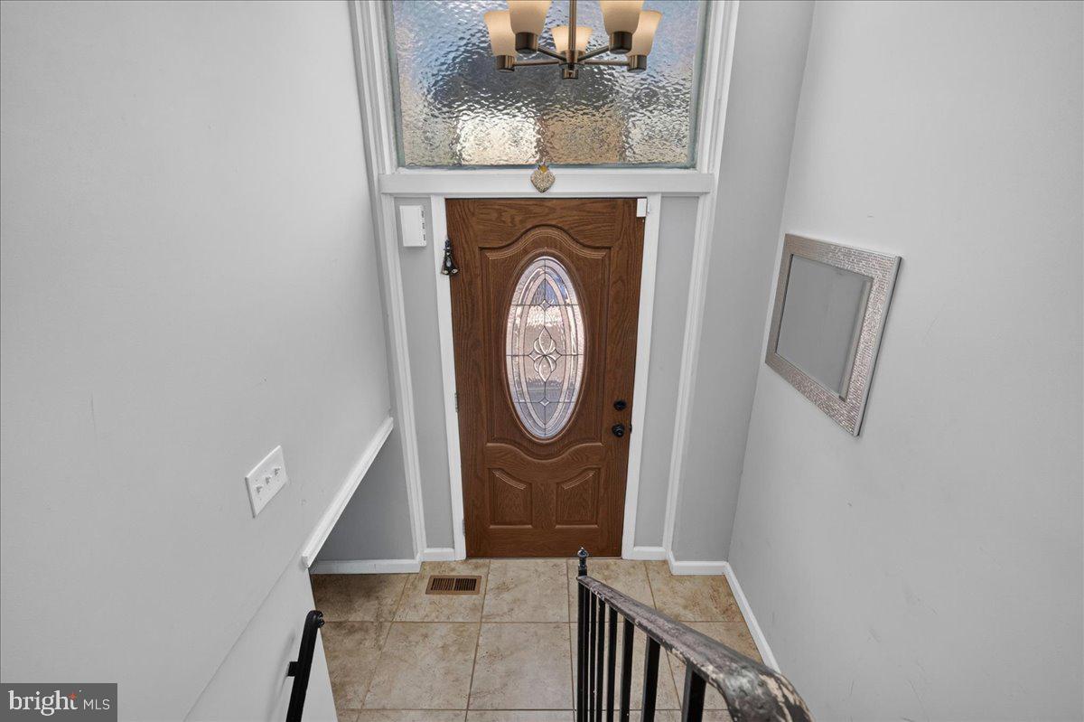 4233 Lawnside Road Philadelphia, PA 19154 - Photo 3 of 35 Gallery Image 3