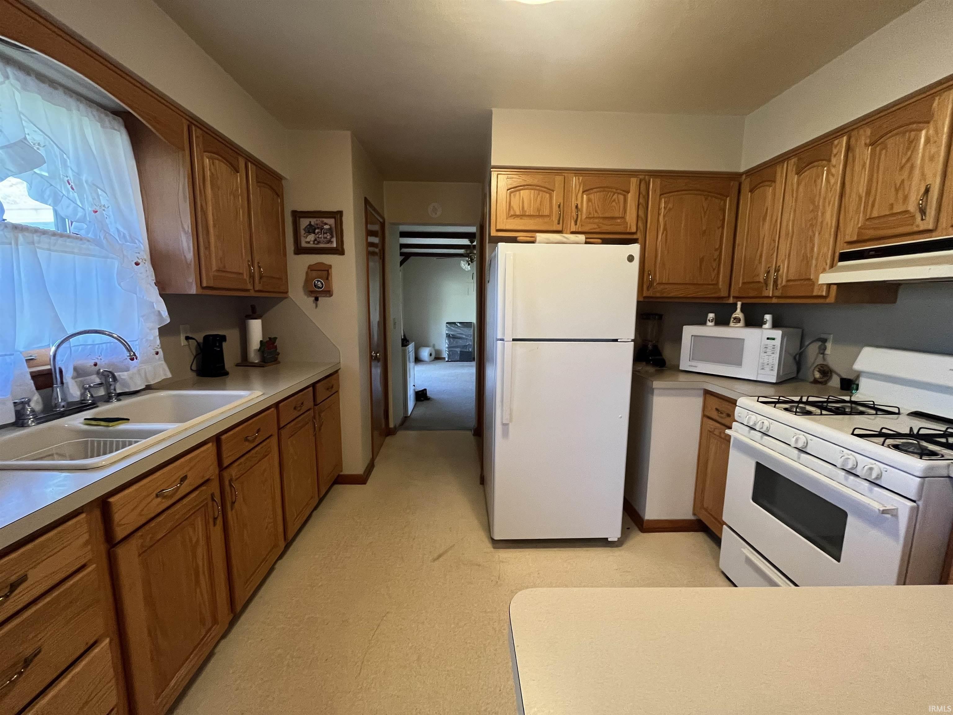 57198 Alan Road South Bend, IN 46619 - Photo 10 of 28 Gallery Image 10