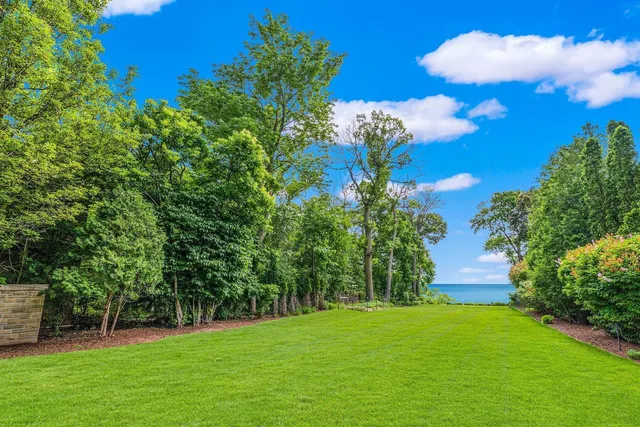 $4,200,000 | 3266 North Lake Drive, Milwaukee, WI 53211