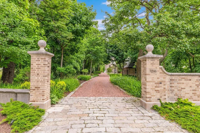 $4,200,000 | 3266 North Lake Drive, Milwaukee, WI 53211