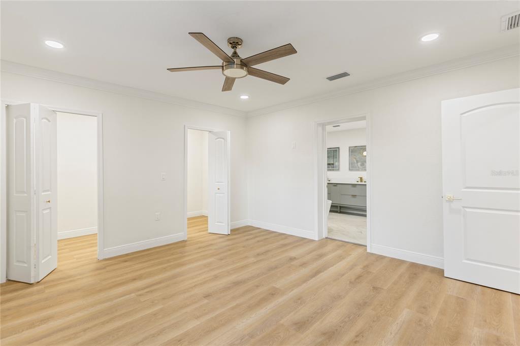1732 Lakeview Road Clearwater, FL 33756 - Photo 24 of 38 Gallery Image 24