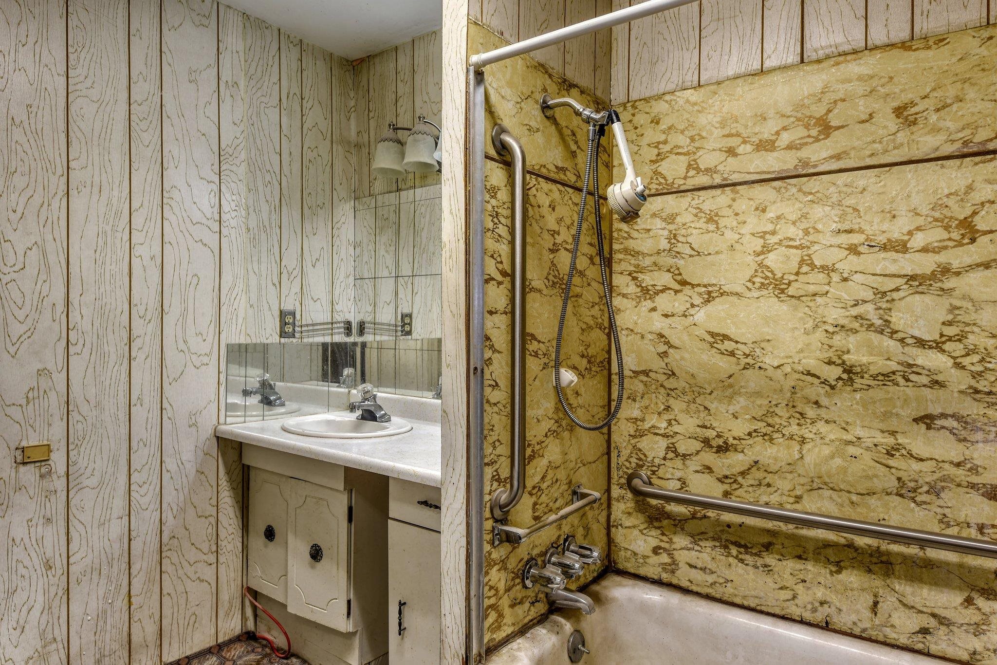 2121 West Sharp Avenue Spokane, WA 99201 - Photo 16 of 33