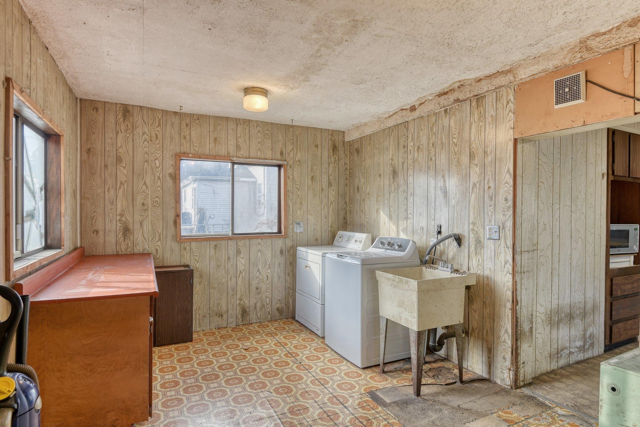 2121 West Sharp Avenue Spokane, WA 99201 - Photo 17 of 33