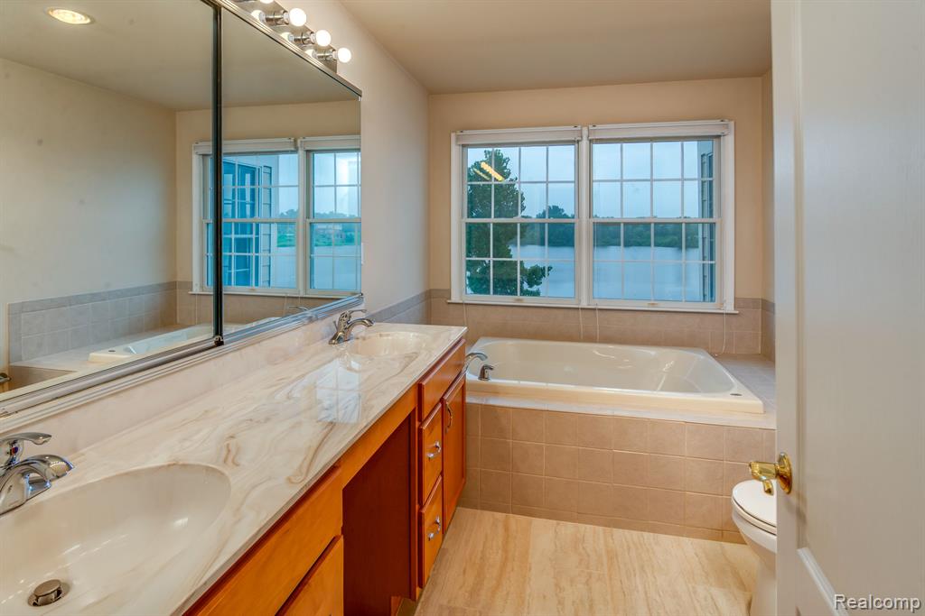 24931 Reeds Pointe Drive Novi, MI 48374 - Photo 16 of 42 Gallery Image 16