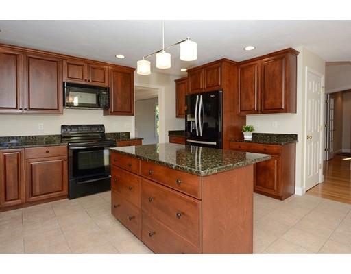 7 Bicknell Road Grafton, MA 01536 - Photo 9 of 36 Gallery Image 9