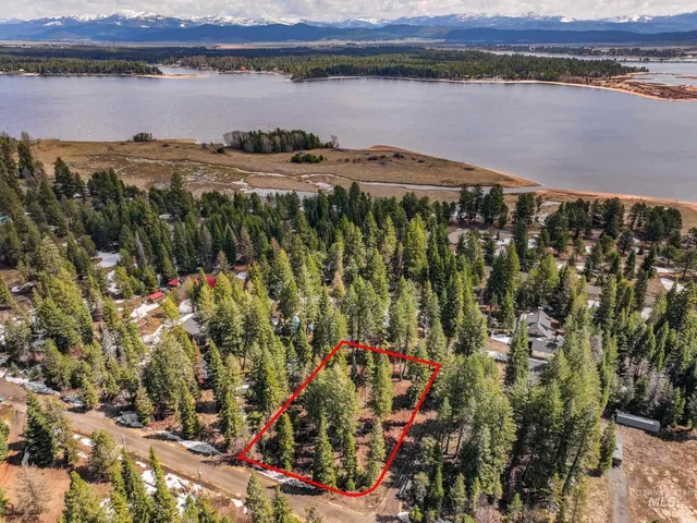 $375,000 | 2144 Christie Road, Donnelly, ID 83615