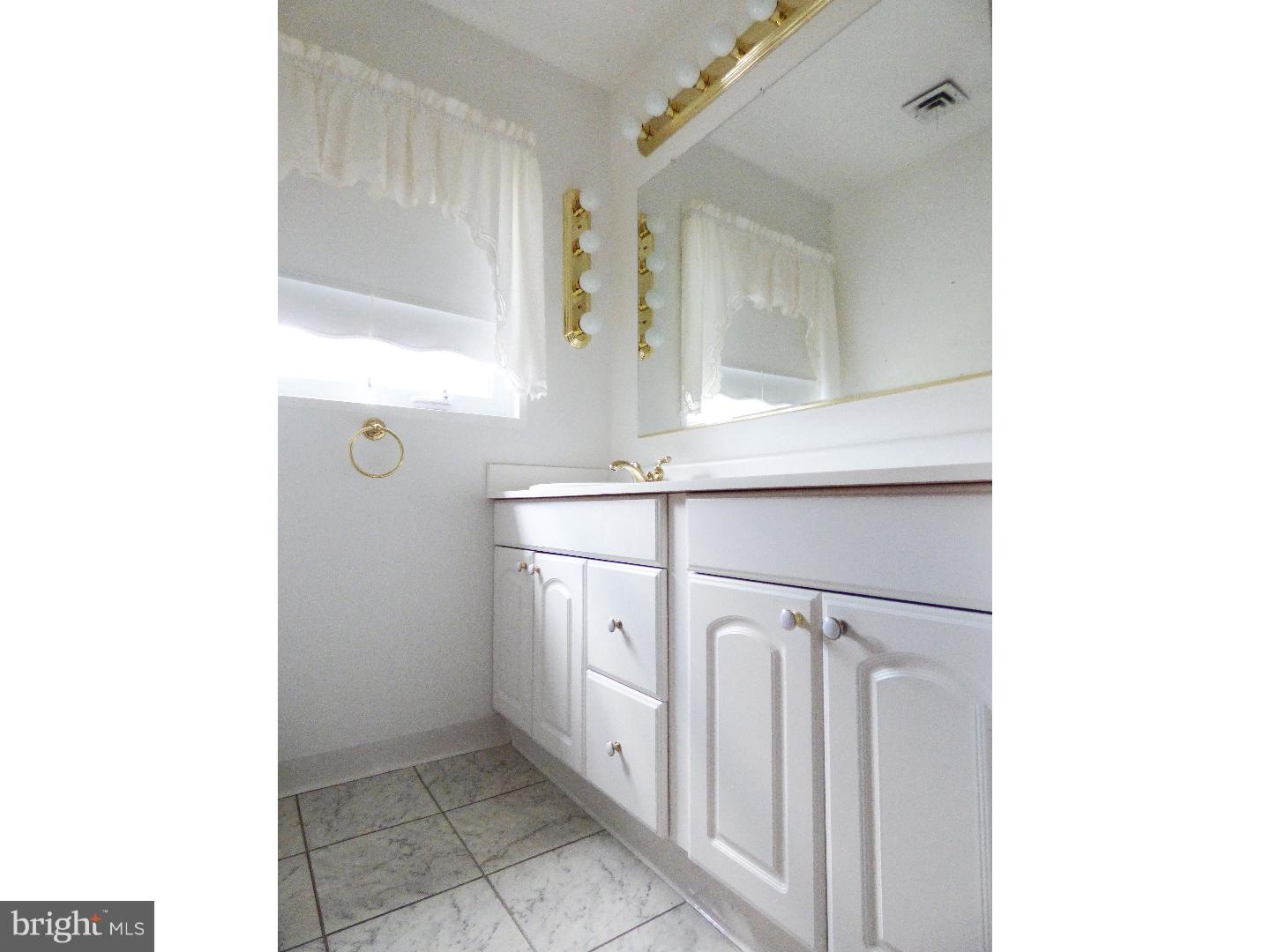 4 Lafayette Road Carneys Point, NJ 08069 - Photo 14 of 20