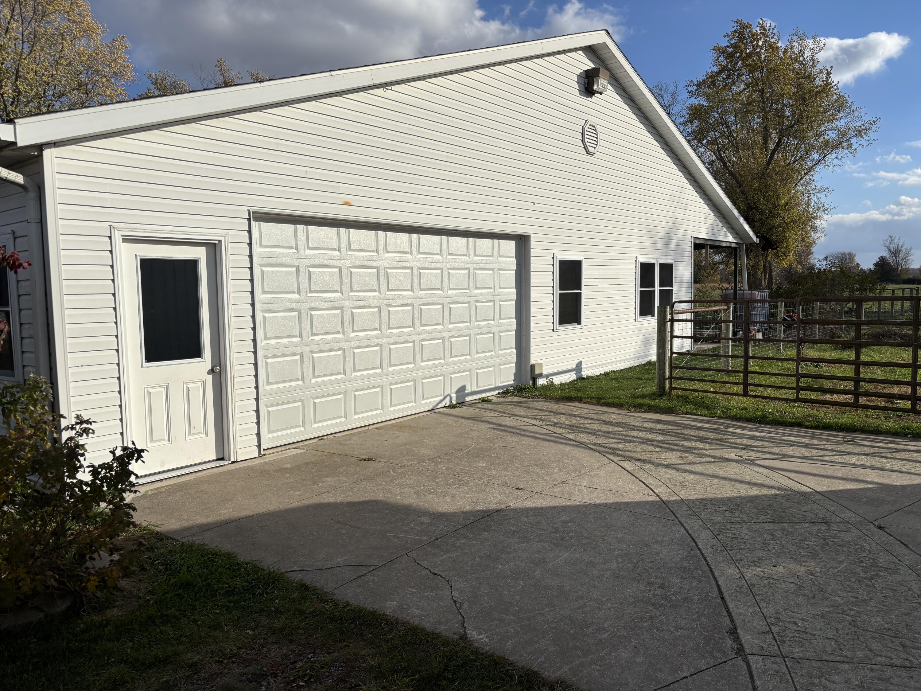 1015 Brink Road Bronson, MI 49028 - Photo 5 of 28 IMG_5023