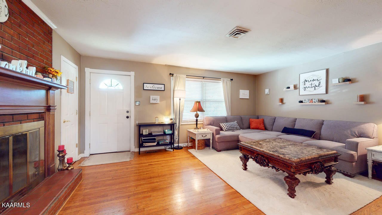 5409 Maywood Road Knoxville, TN 37921 - Photo 4 of 41 Gallery Image 4