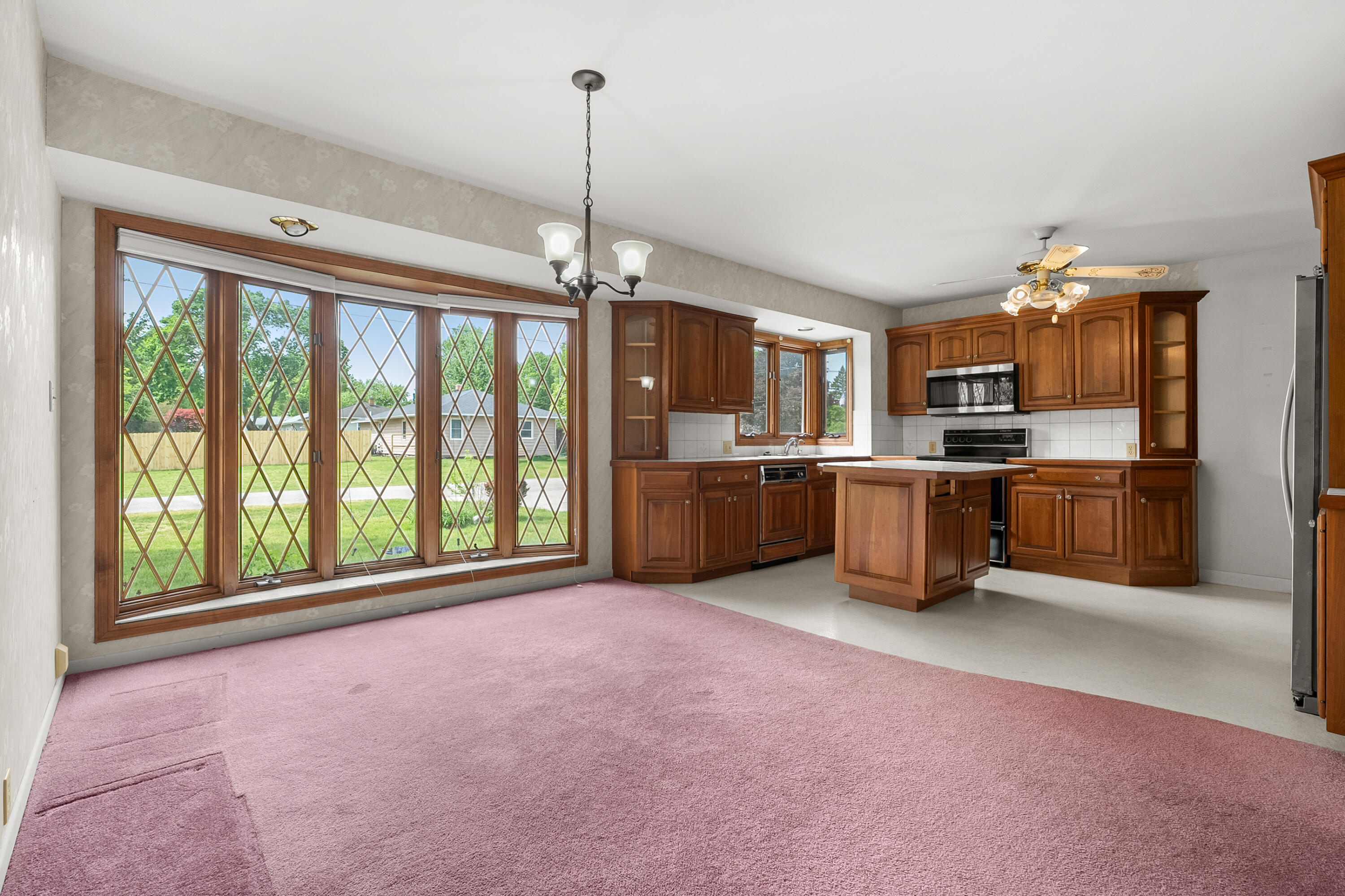 1015 Chippewa Street Jenison, MI 49428 - Photo 5 of 48 Chippewa St 1015 Jenison 49428-6