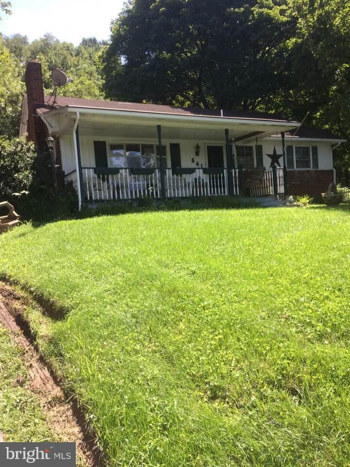 641 Ridge Road Westminster, MD 21157 - Photo 1 of 21 Exterior (Front)